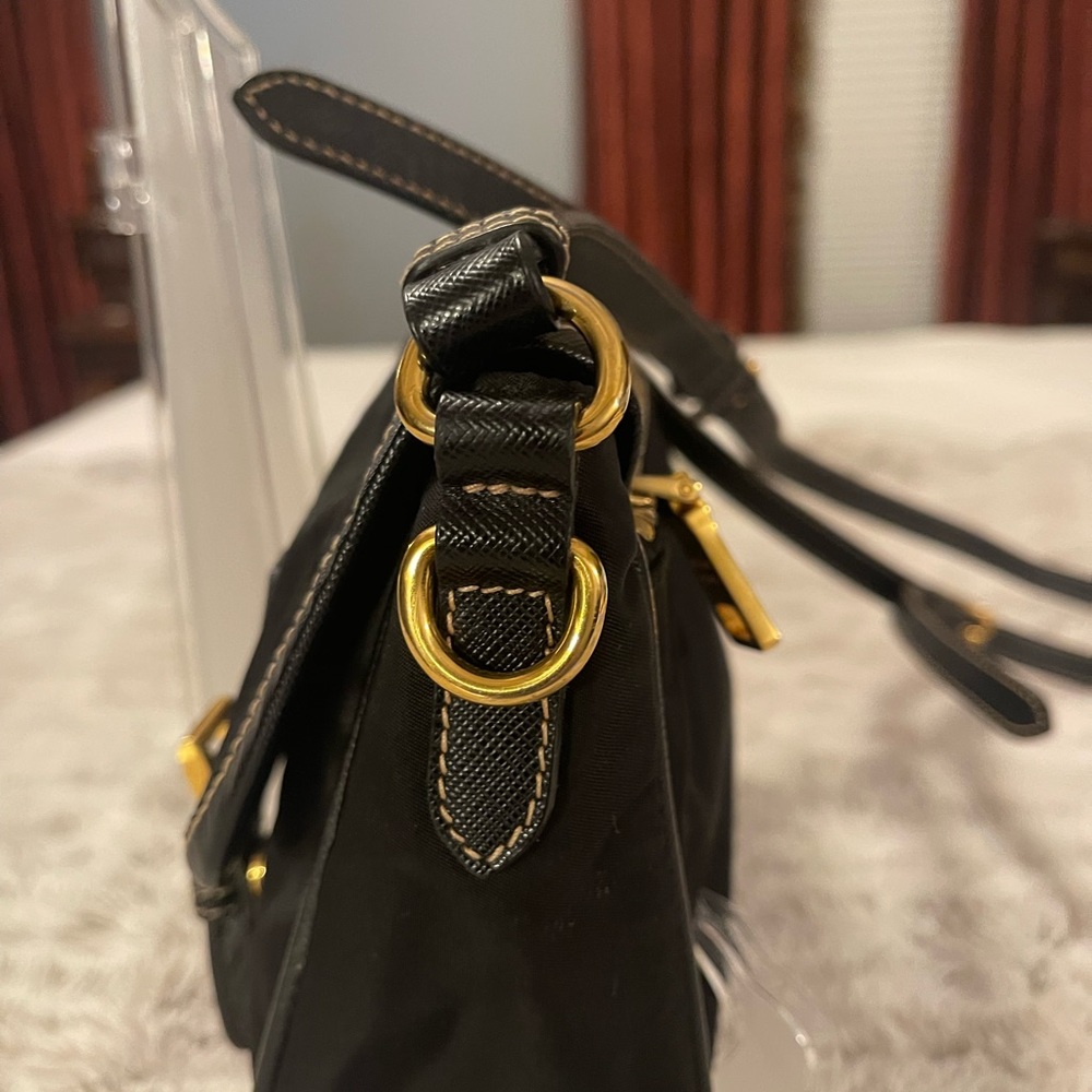 ✨PRADA Flap-bag Nylon/ Leather Strap Crossbody - Picture 4 of 10